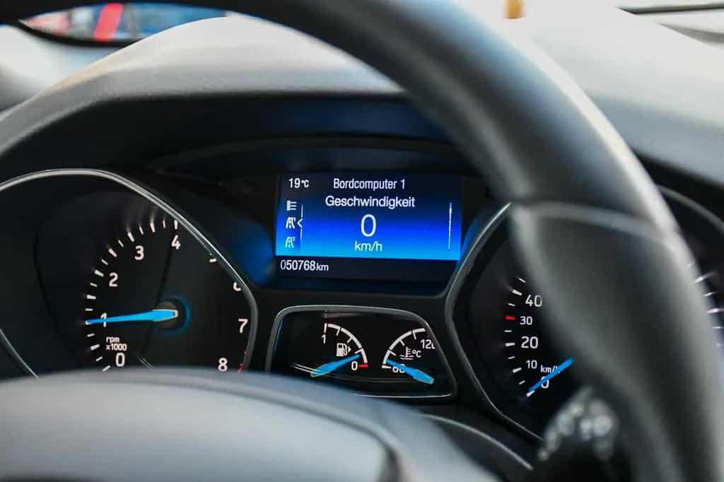 Ford Focus Lim. ST-Line Navi PDC 1. Hand nur 50tkm! 08/2017-photo-16