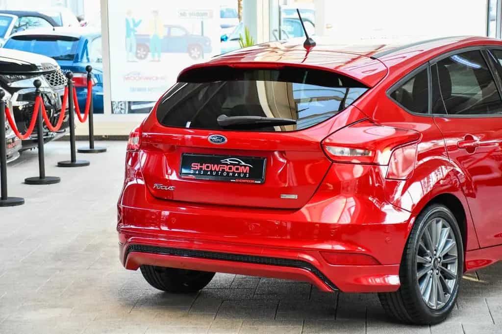 Ford Focus Lim. ST-Line Navi PDC 1. Hand nur 50tkm! 08/2017-photo-28