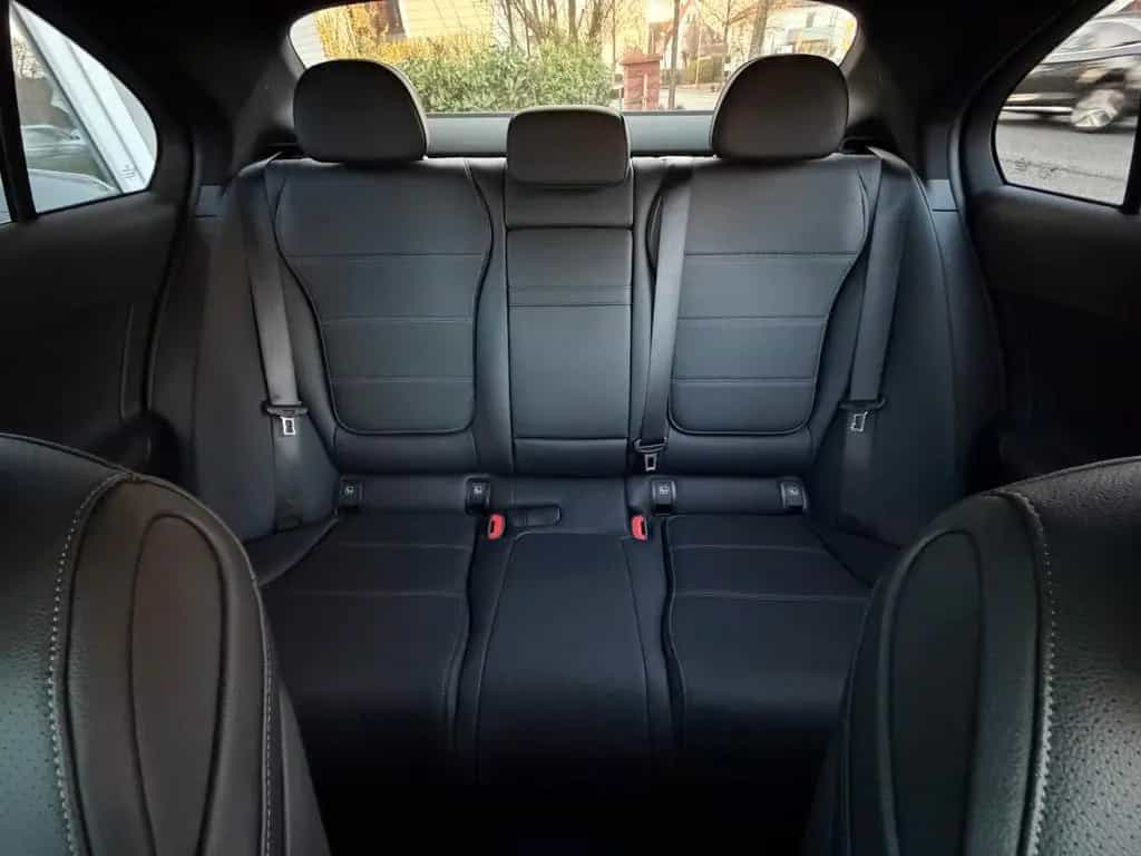 Mercedes-Benz C 300 4M AMG +Night+Pano+19"+Massage+DISTRO+Soun 02/2023-photo-17