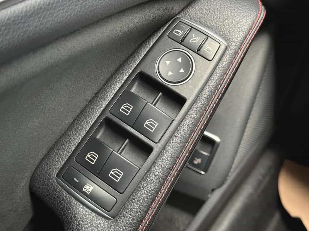 Mercedes-Benz GLA 200 AMG Line |H&K|Kamera|SHZ| 04/2015-photo-14