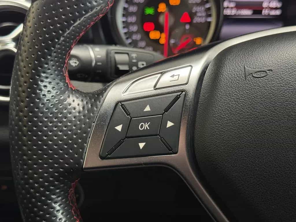 Mercedes-Benz GLA 200 AMG Line |H&K|Kamera|SHZ| 04/2015-photo-17