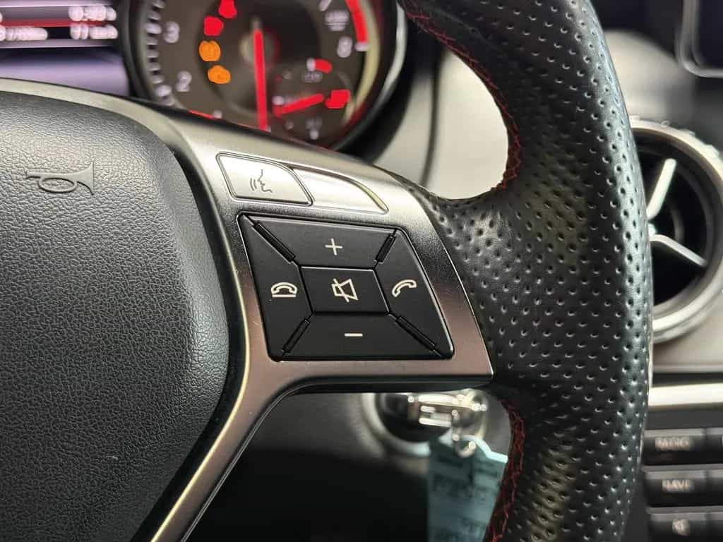 Mercedes-Benz GLA 200 AMG Line |H&K|Kamera|SHZ| 04/2015-photo-19