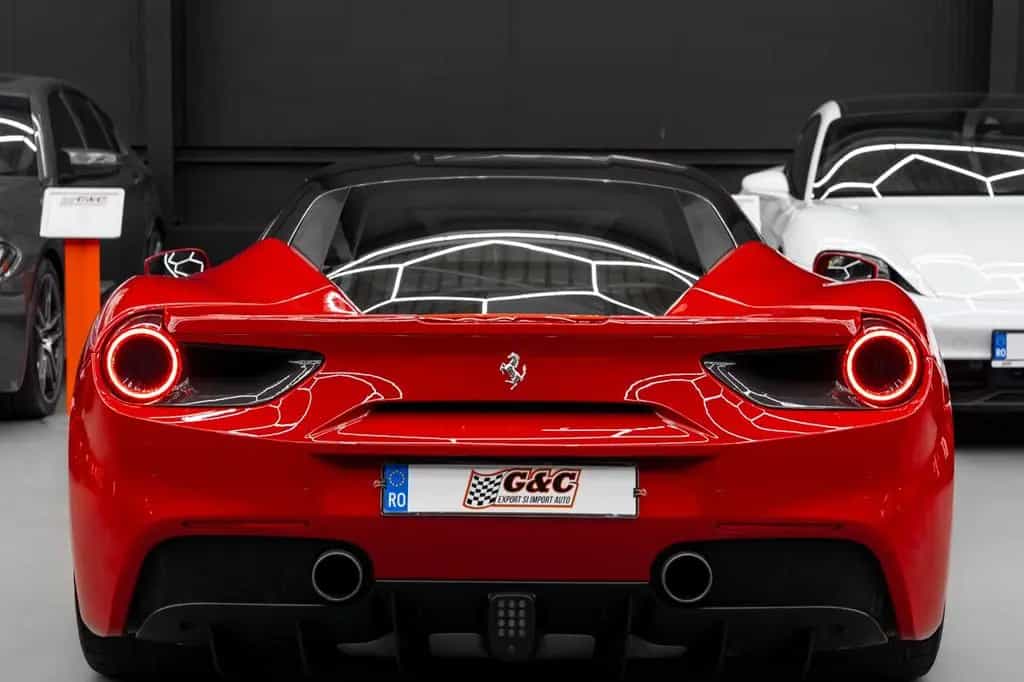 Ferrari 488 GTB NETTO EXPORT // CARBON PACKAGE 01/2016-photo-22
