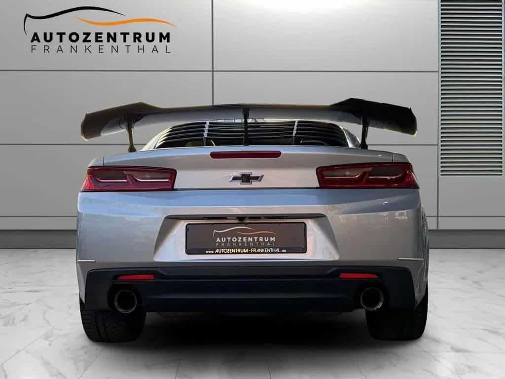 Chevrolet Camaro SS Coupé 06/2017-photo-3