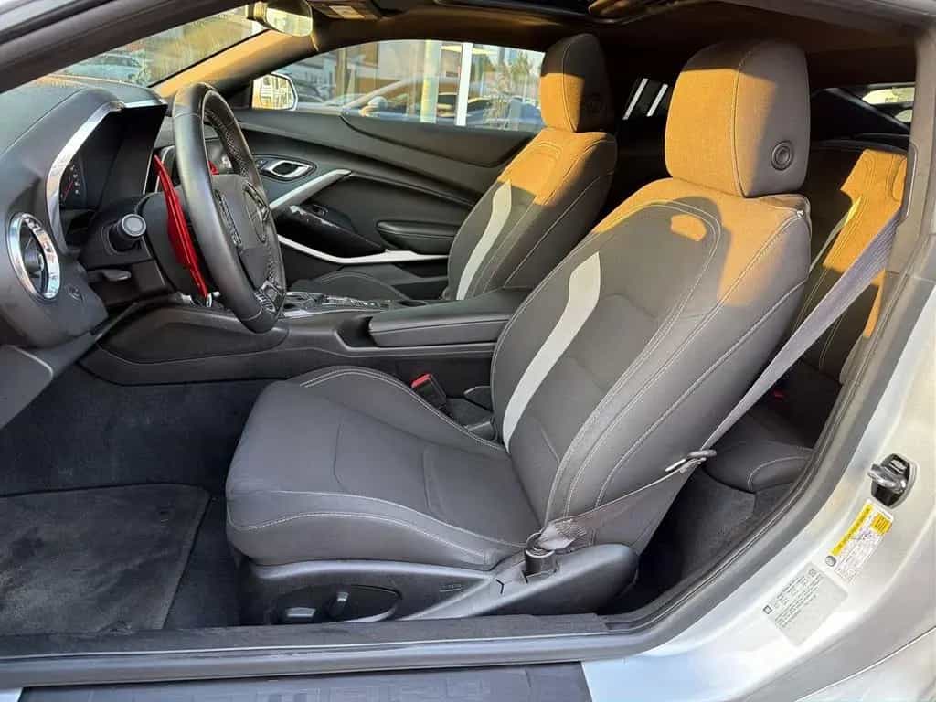 Chevrolet Camaro SS Coupé 06/2017-photo-9