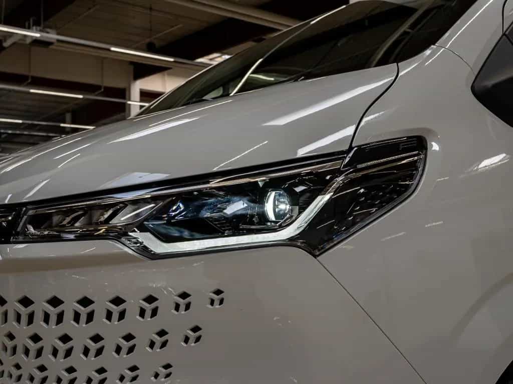 Maxus Deliver 7 Kasten L2H1 LED DAB Touch Klima Kamera null-photo-28