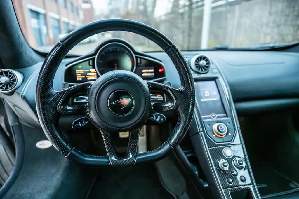 McLaren MP4-12C 3.8 V8 03/2012-photo-18