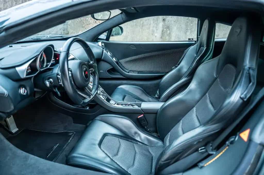McLaren MP4-12C 3.8 V8 03/2012-photo-21