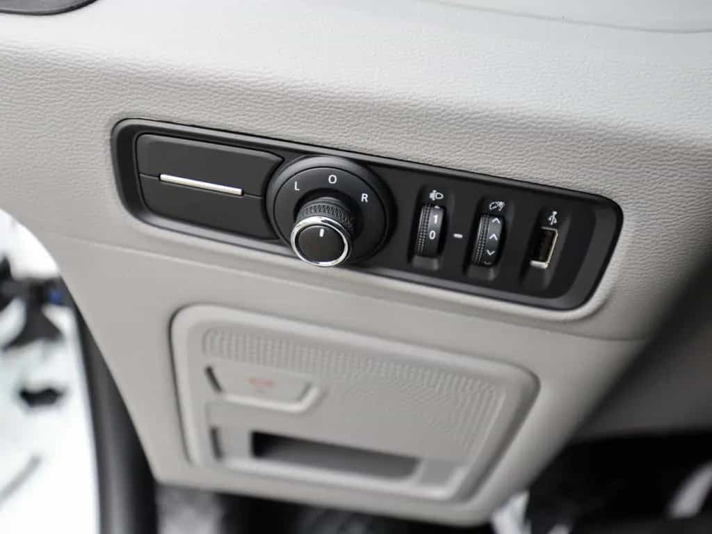 Maxus Deliver 7 Kasten L2H1 LED DAB Touch Klima Kamera null-photo-28