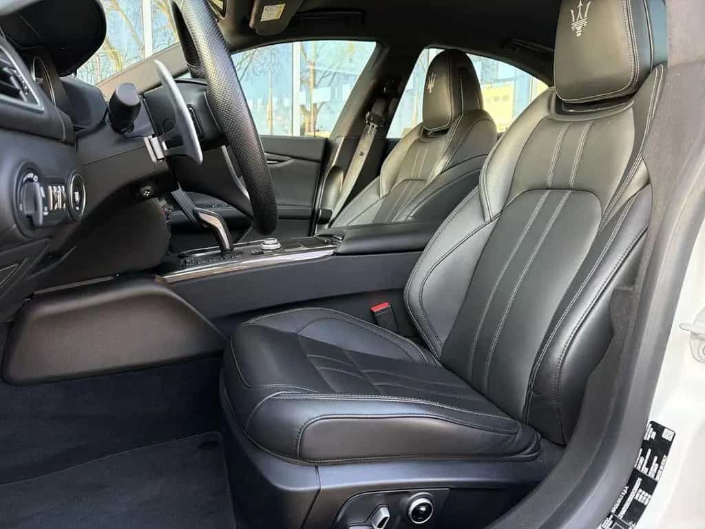 Maserati Ghibli Modena 09/2022-photo-10