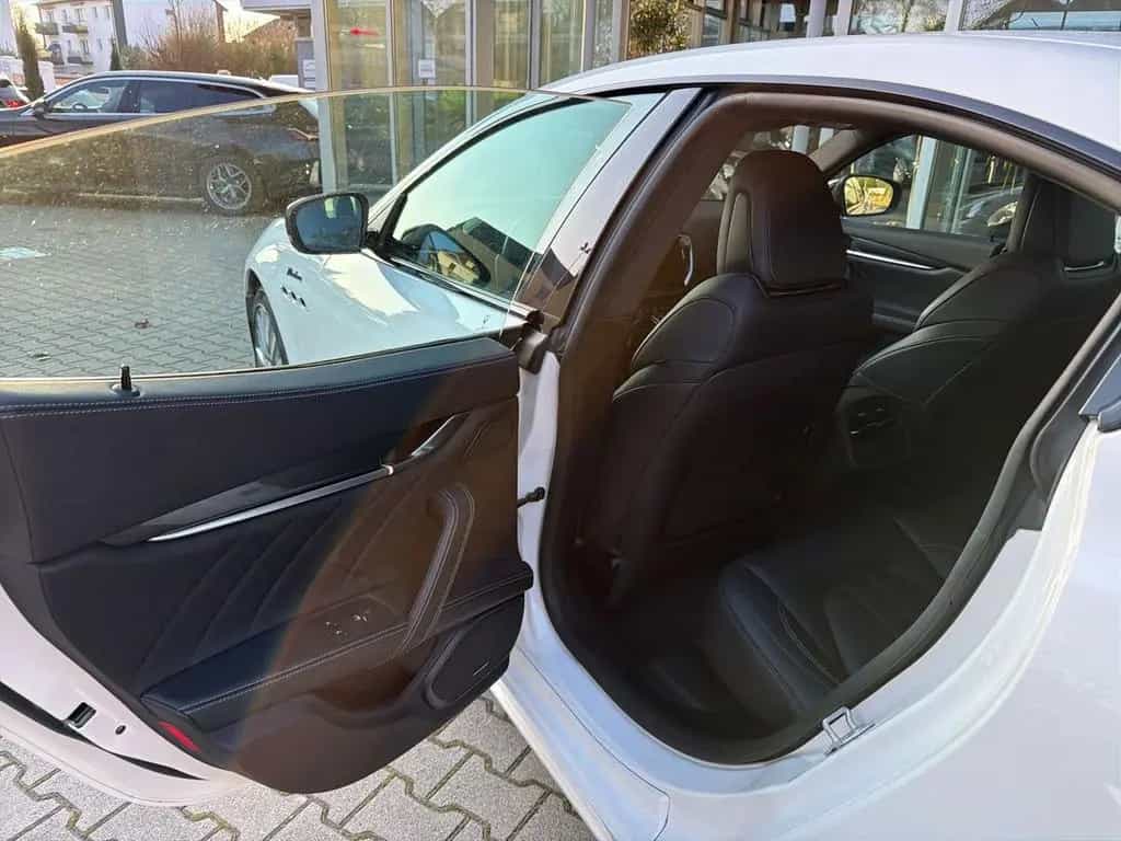 Maserati Ghibli Modena 09/2022-photo-11