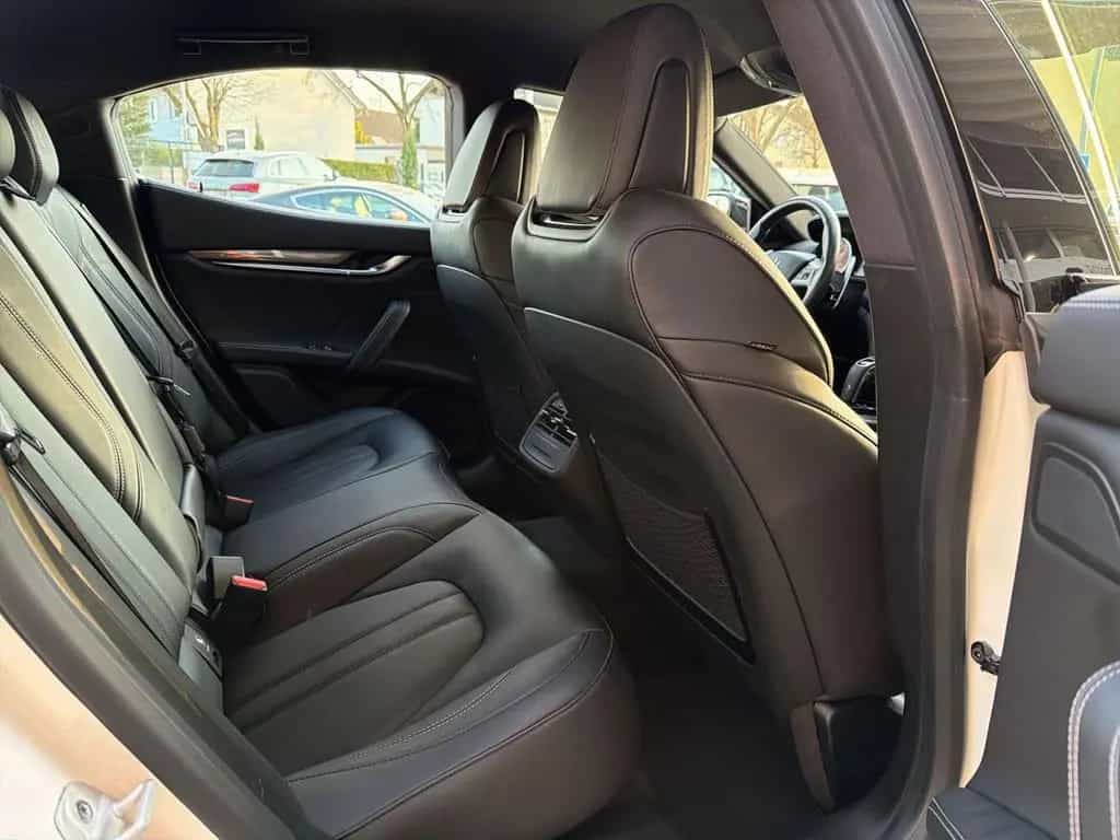 Maserati Ghibli Modena 09/2022-photo-15