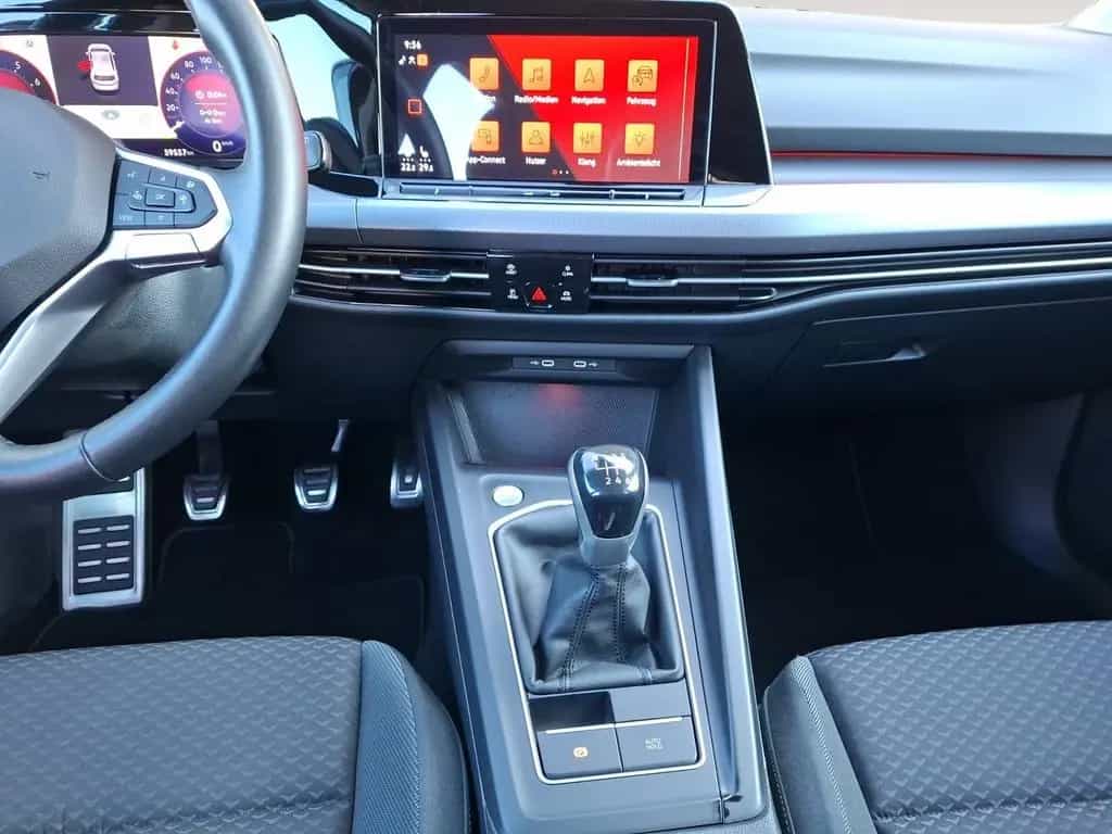 Volkswagen Golf VIII Active 1,5 TSI PDC 4xSHZ STH LM Navi 02/2023-photo-9