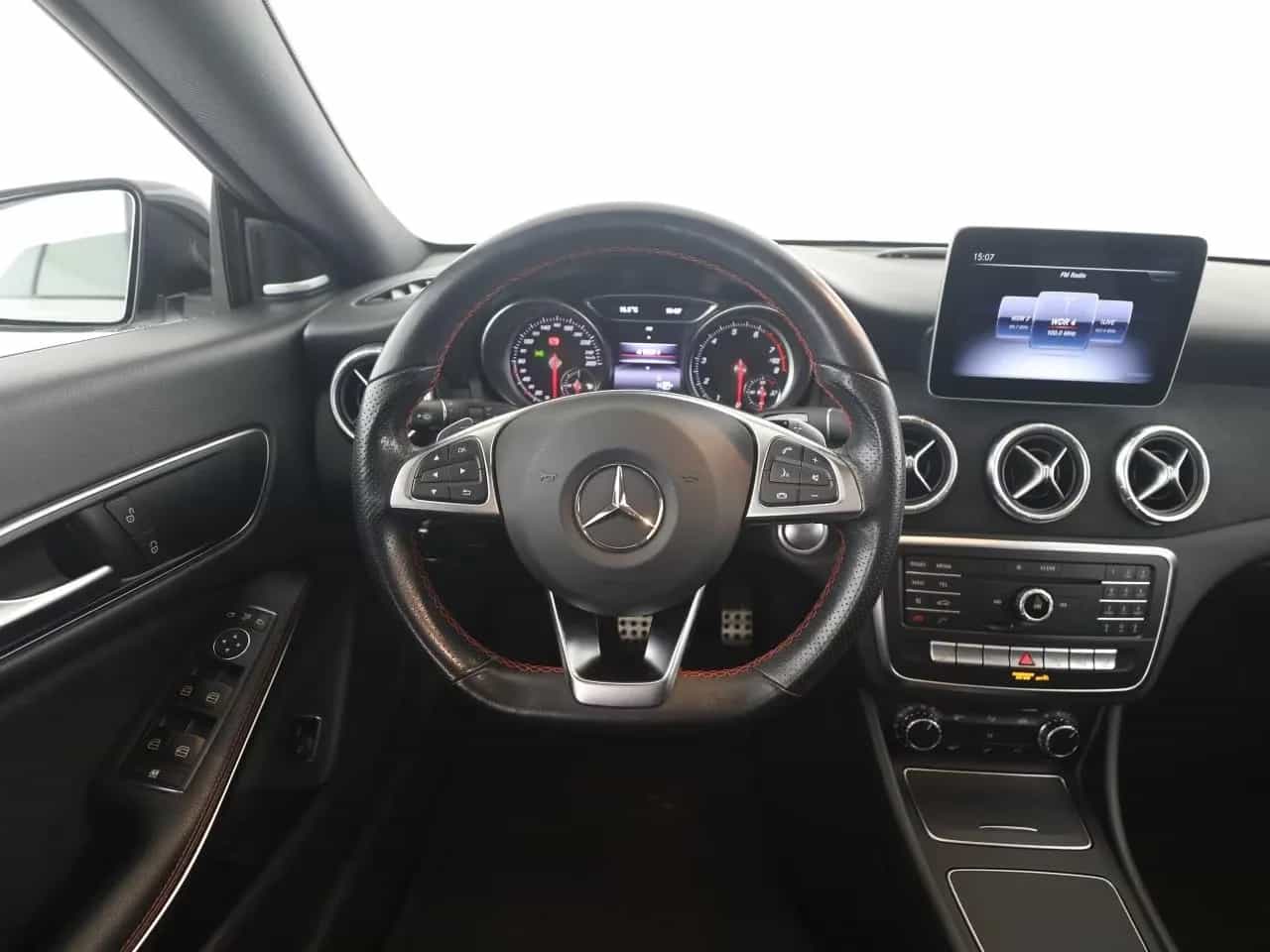 Mercedes-Benz CLA-Class 200 Shooting Brake 09/2018-photo-11