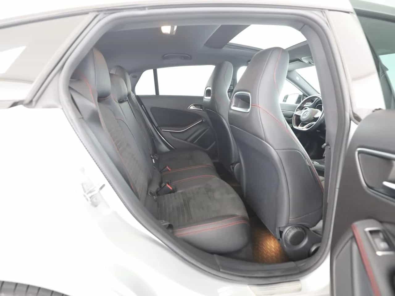 Mercedes-Benz CLA-Class 200 Shooting Brake 09/2018-photo-14