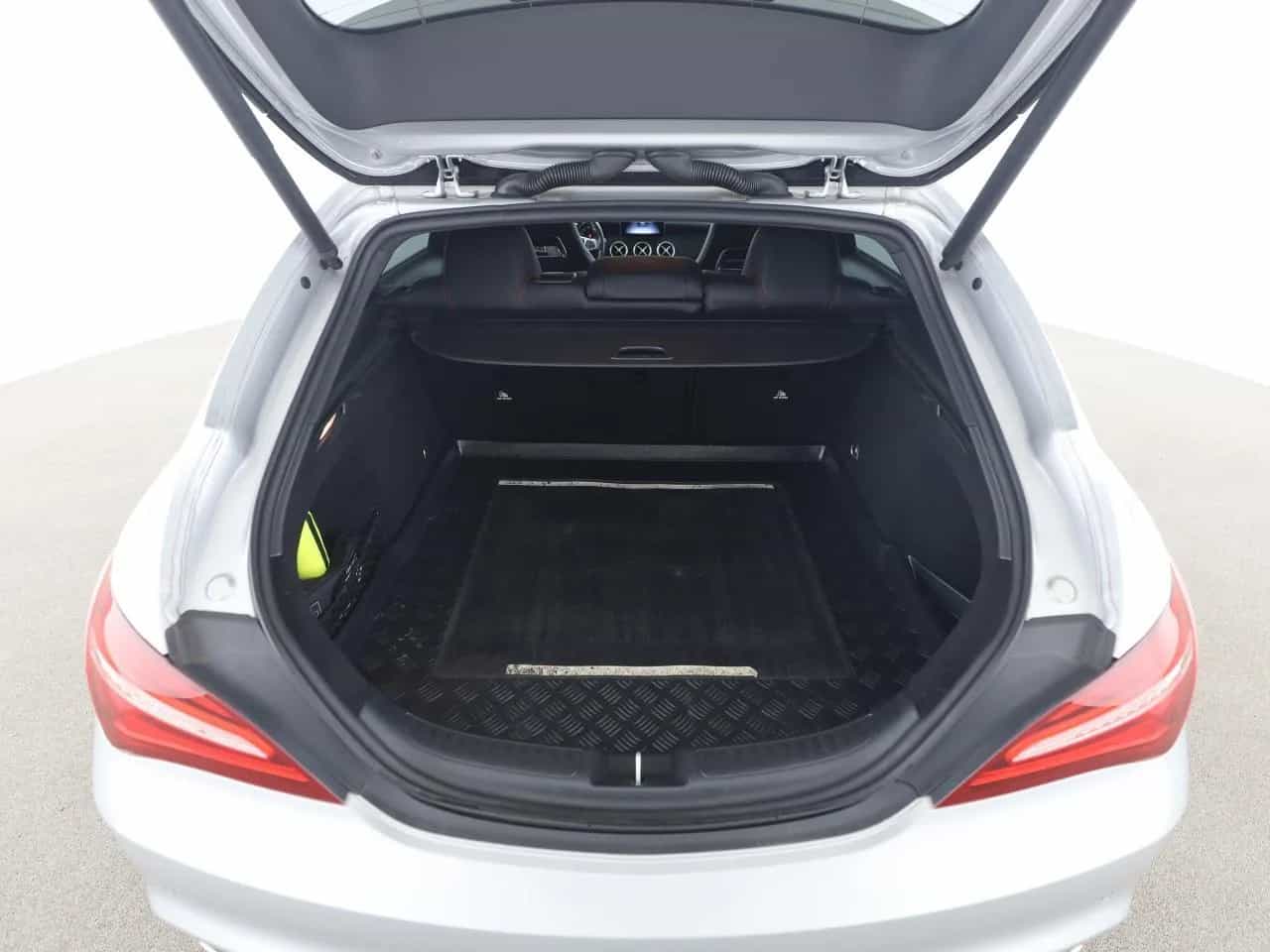 Mercedes-Benz CLA-Class 200 Shooting Brake 09/2018-photo-15