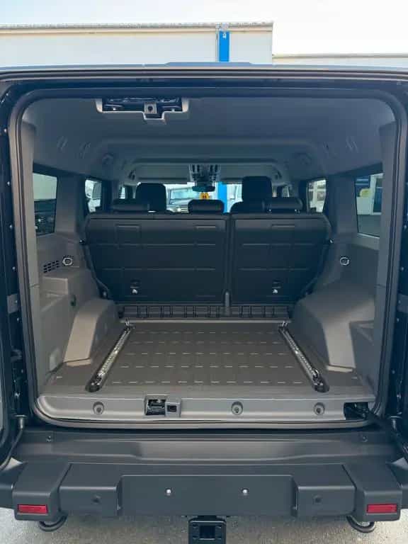 INEOS Grenadier Station Wagon Trialmaster Edition null-photo-5