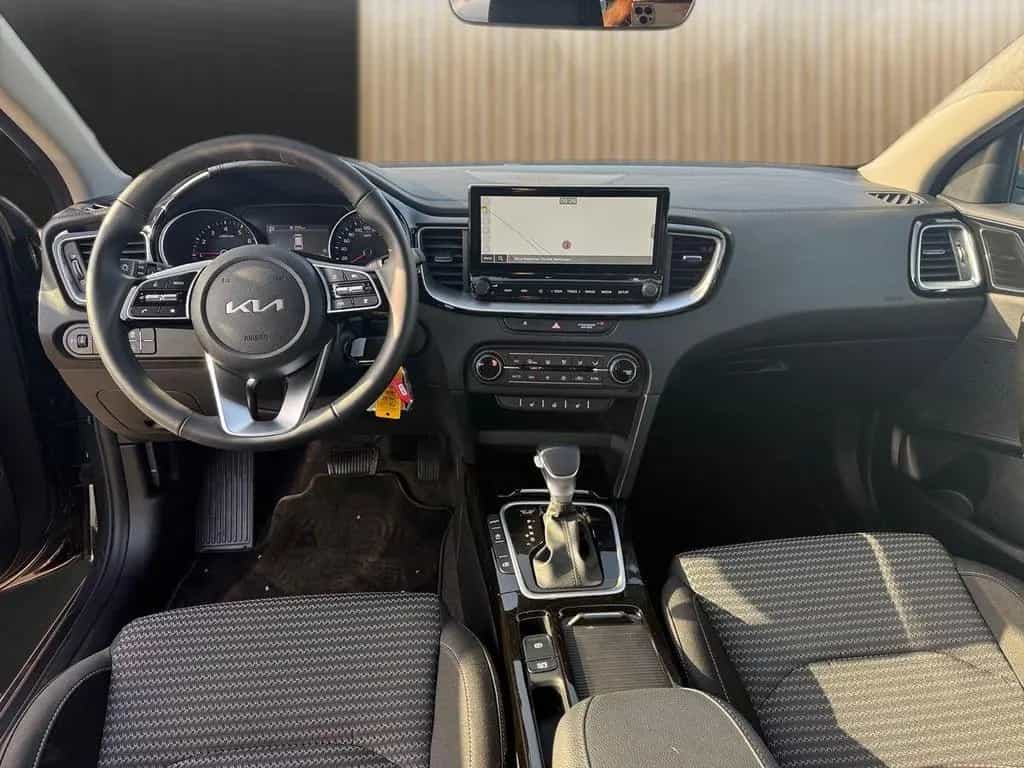 Kia Ceed Sportswagon 1.5T DCT Spirit Navi Kamera SHZ 05/2025-photo-10