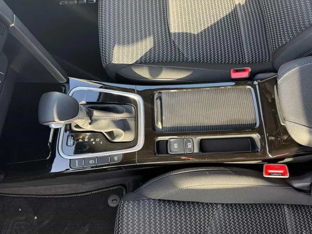 Kia Ceed Sportswagon 1.5T DCT Spirit Navi Kamera SHZ 05/2025-photo-13