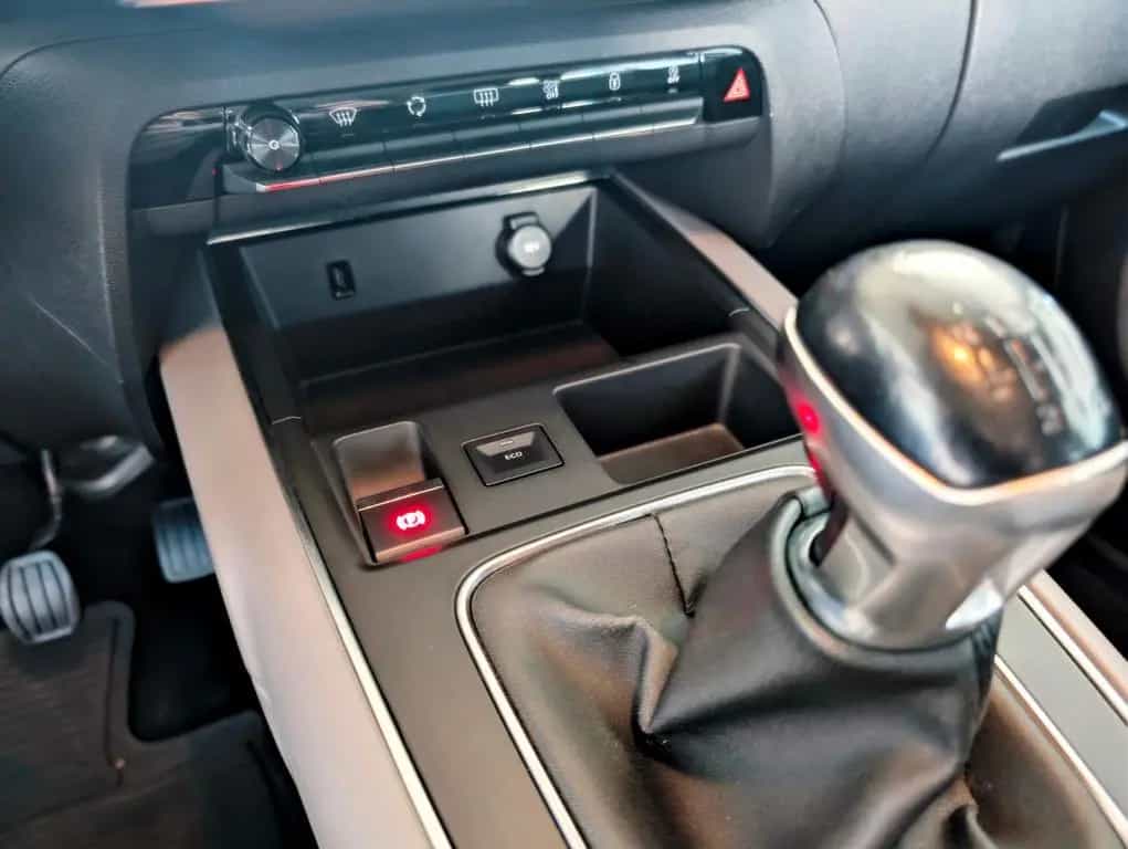Citroën C5 Aircross Live | 8-Fach Bereift 03/2019-photo-34