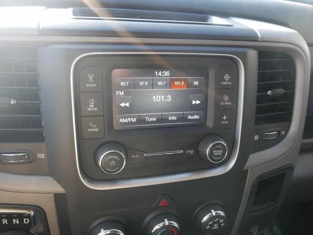 Dodge RAM 1500 Classic 02/2021-photo-13