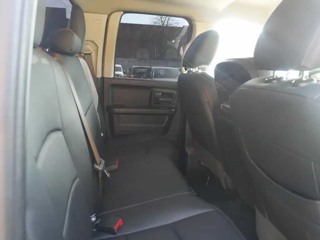 Dodge RAM 1500 Classic 02/2021-photo-21