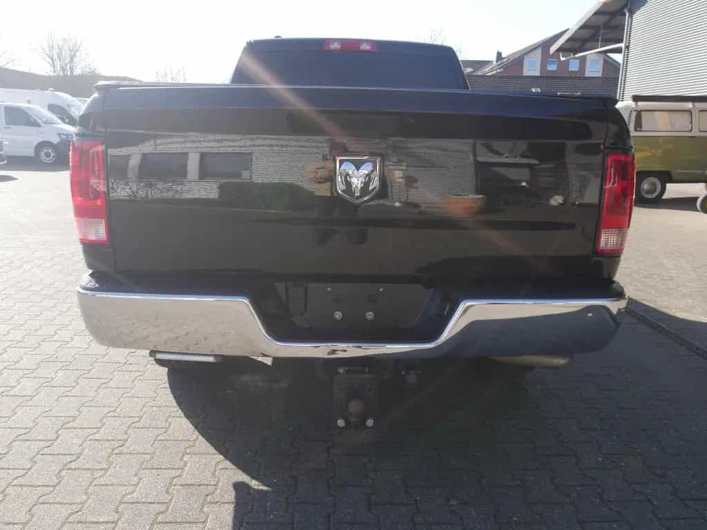 Dodge RAM 1500 Classic 02/2021-photo-3