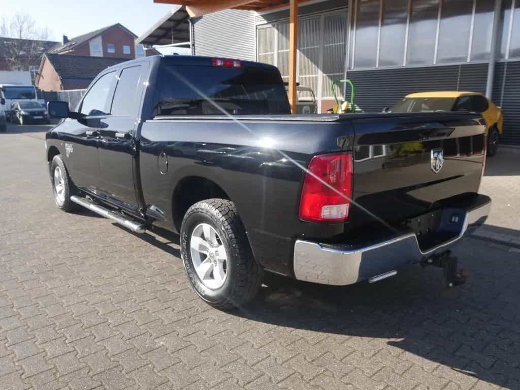Dodge RAM 1500 Classic 02/2021-photo-4