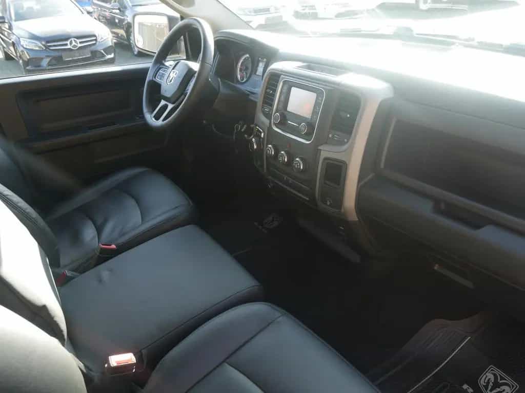 Dodge RAM 1500 Classic 02/2021-photo-9