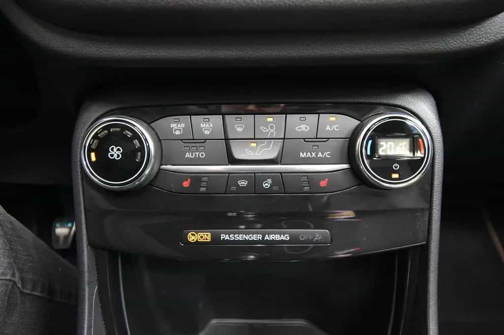 Ford Puma ST-Line X LED Pano SHZ LHZ B&O 09/2020-photo-31
