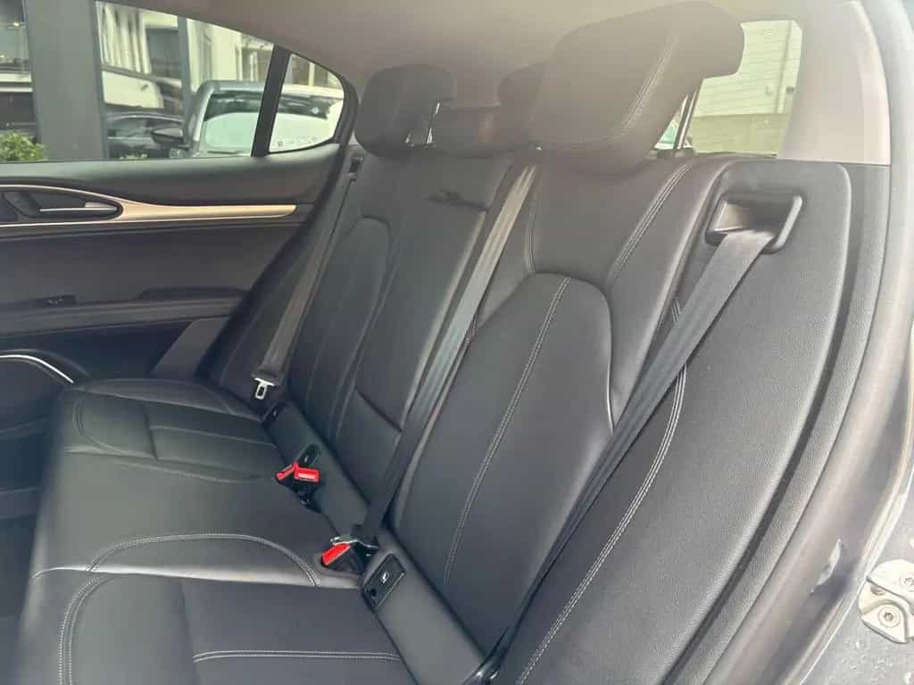 Alfa Romeo Stelvio Super Q4 08/2019-photo-15