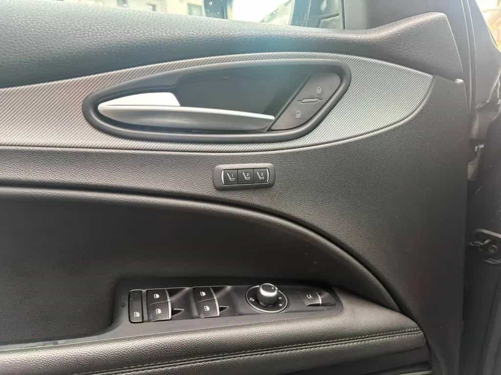 Alfa Romeo Stelvio Super Q4 08/2019-photo-22
