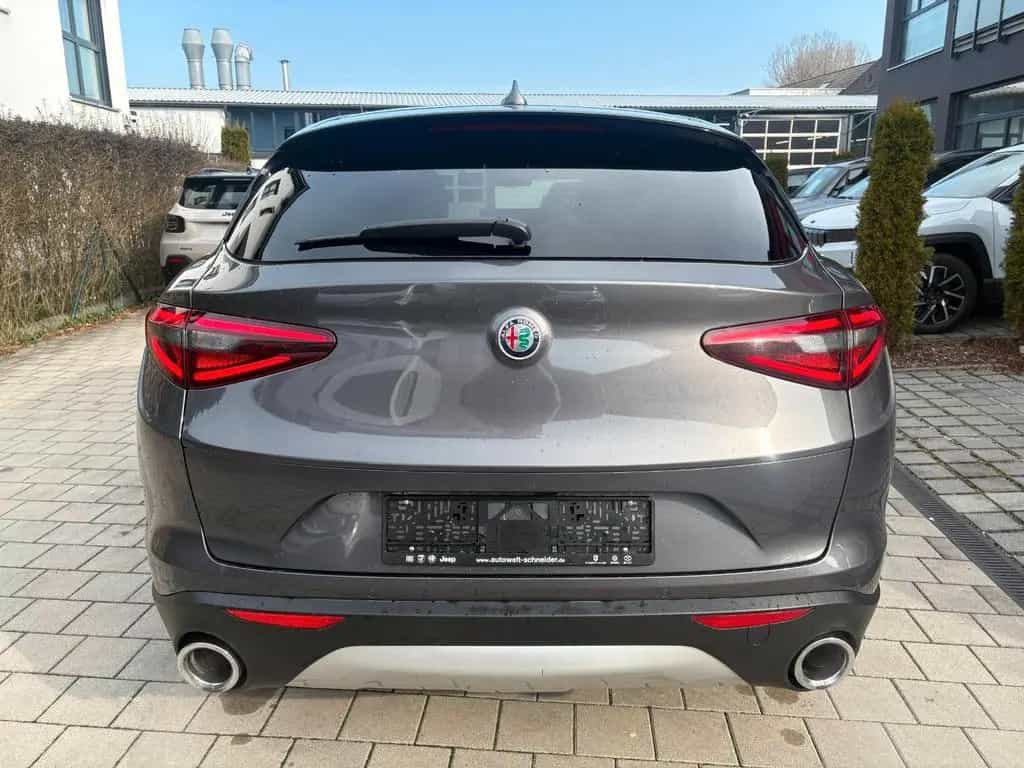 Alfa Romeo Stelvio Super Q4 08/2019-photo-5