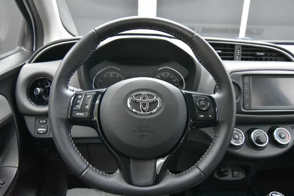 Toyota Yaris Comfort Bluetooth RFK Klima ISOFIX 2.Hand 05/2020-photo-19