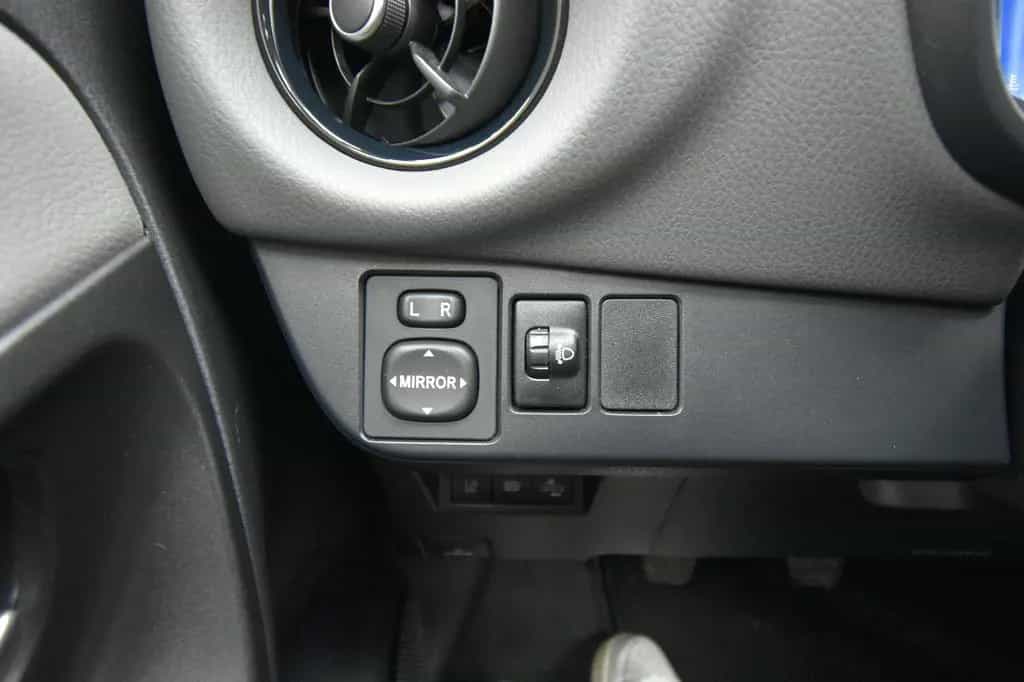 Toyota Yaris Comfort Bluetooth RFK Klima ISOFIX 2.Hand 05/2020-photo-27