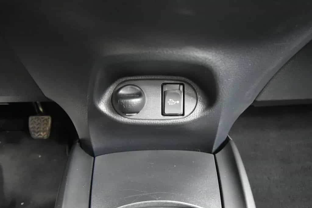 Toyota Yaris Comfort Bluetooth RFK Klima ISOFIX 2.Hand 05/2020-photo-35