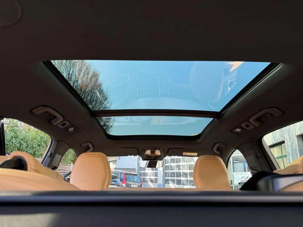 Volvo XC60 B5 B AWD Plus Dark Luftfahrwerk  360° Cam 07/2025-photo-20