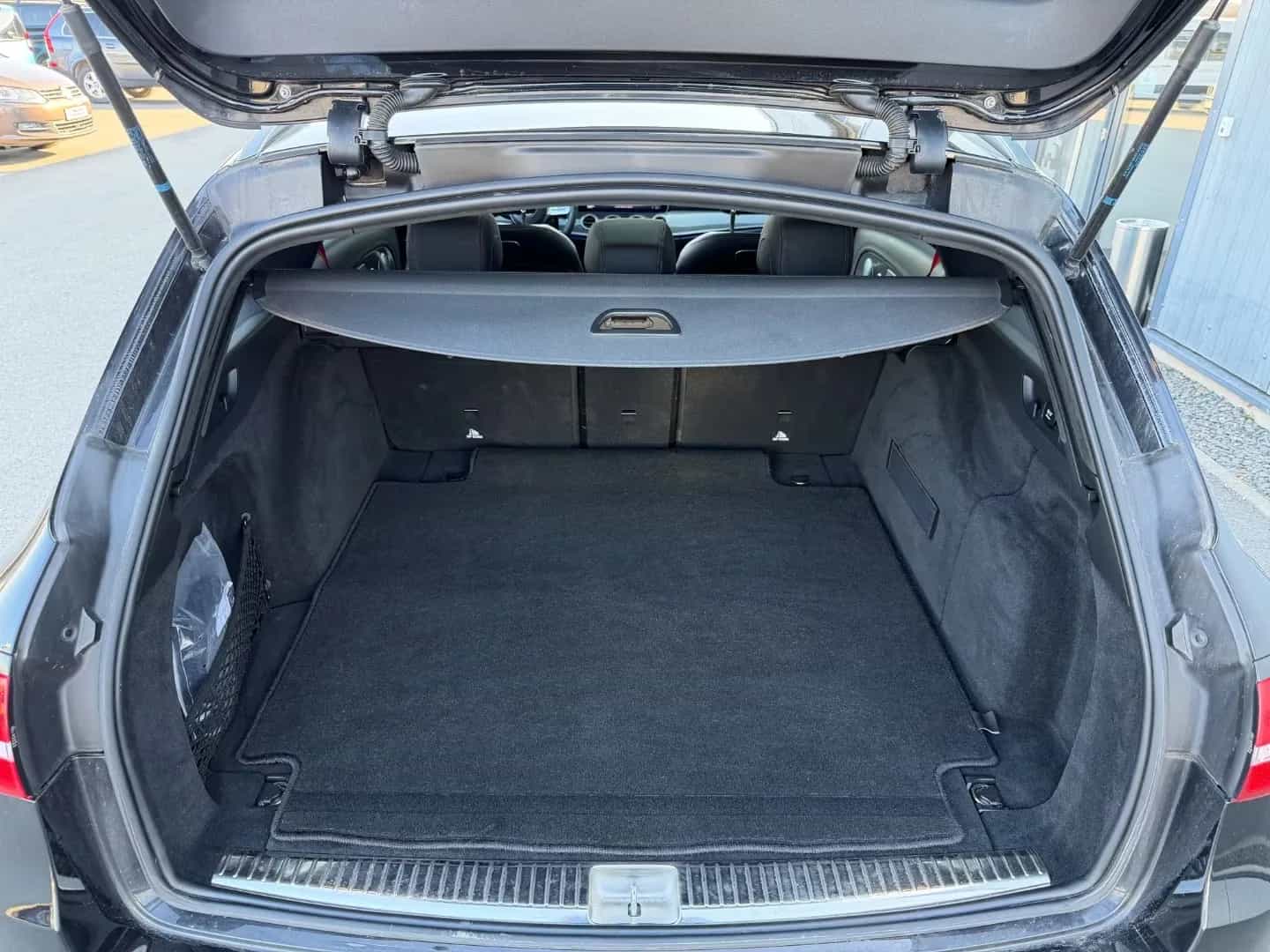 Mercedes-Benz E-Class 53 AMG 08/2018-photo-17