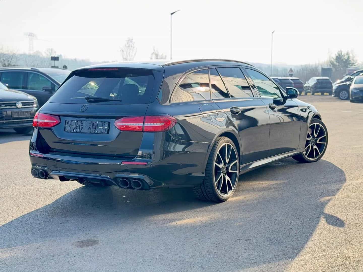 Mercedes-Benz E-Class 53 AMG 08/2018-photo-2
