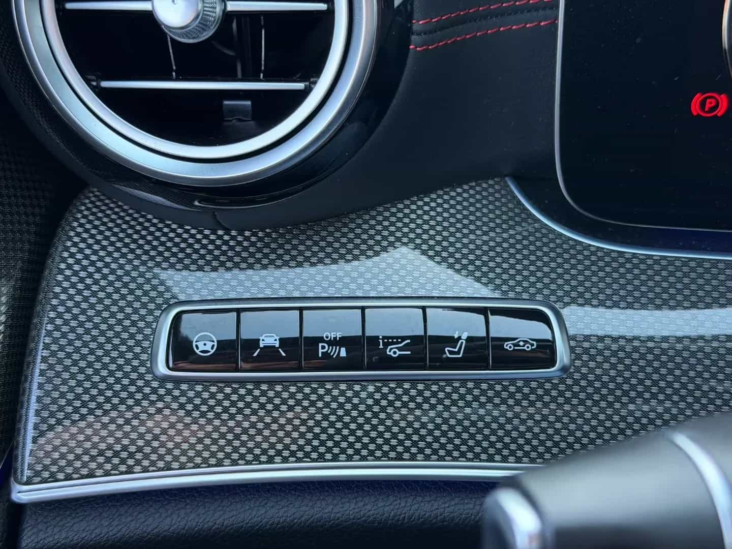 Mercedes-Benz E-Class 53 AMG 08/2018-photo-28