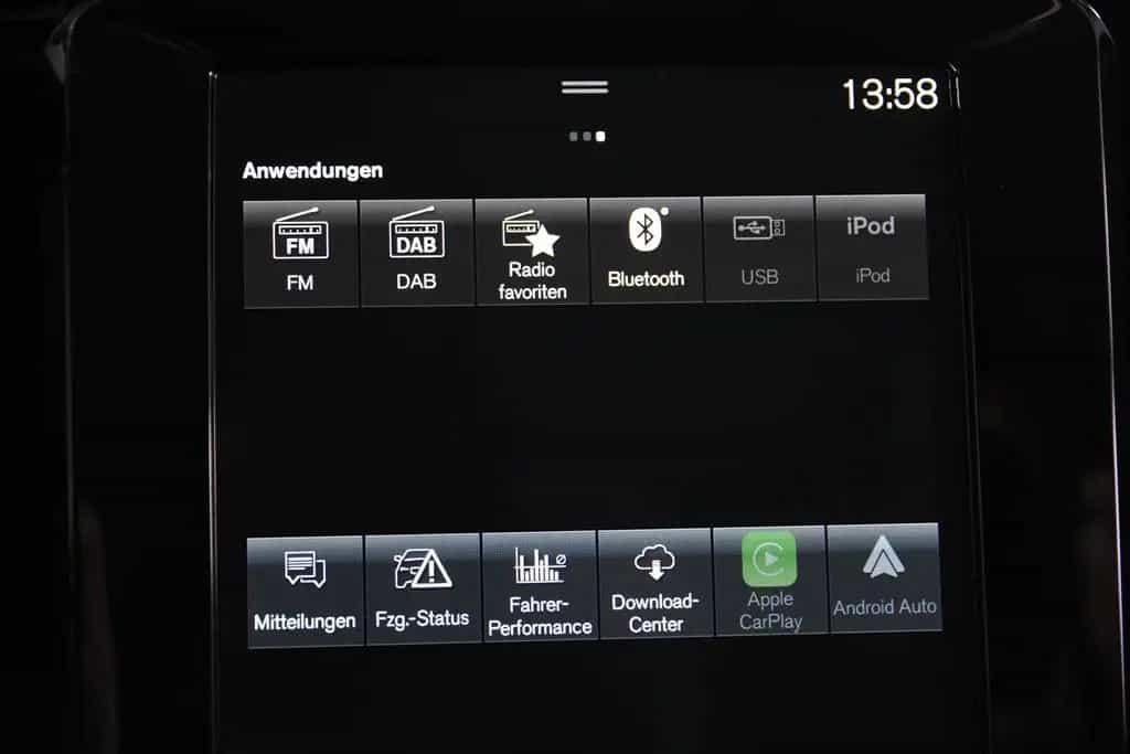 Volvo XC40 T3 Geartronic *1.Hand*18"R-Design*Navi* 05/2021-photo-10