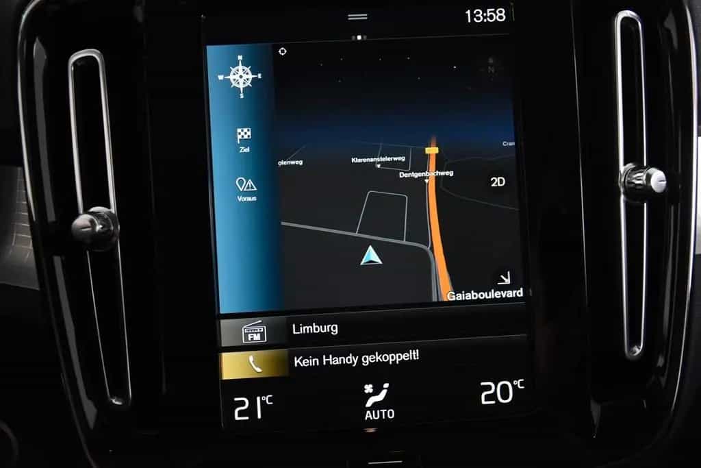 Volvo XC40 T3 Geartronic *1.Hand*18"R-Design*Navi* 05/2021-photo-13
