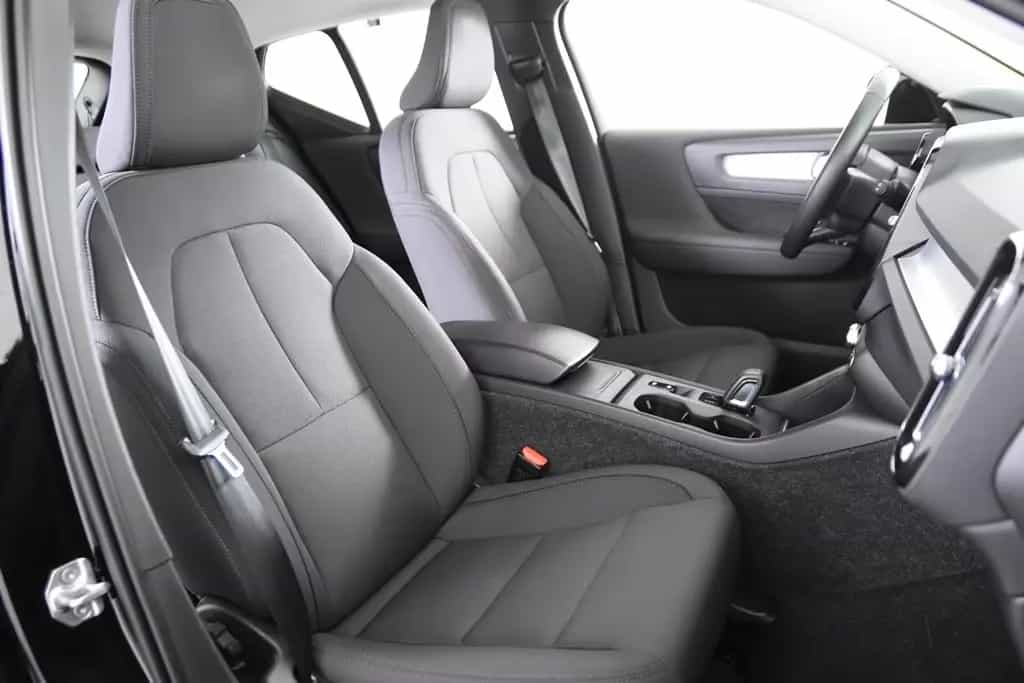 Volvo XC40 T3 Geartronic *1.Hand*18"R-Design*Navi* 05/2021-photo-2