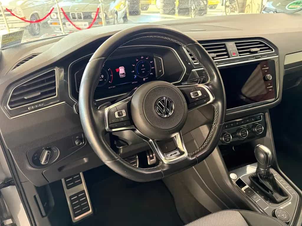 Volkswagen Tiguan R-Line BMT 4Motion/AHK / BLECHSCH. 07/2019-photo-13
