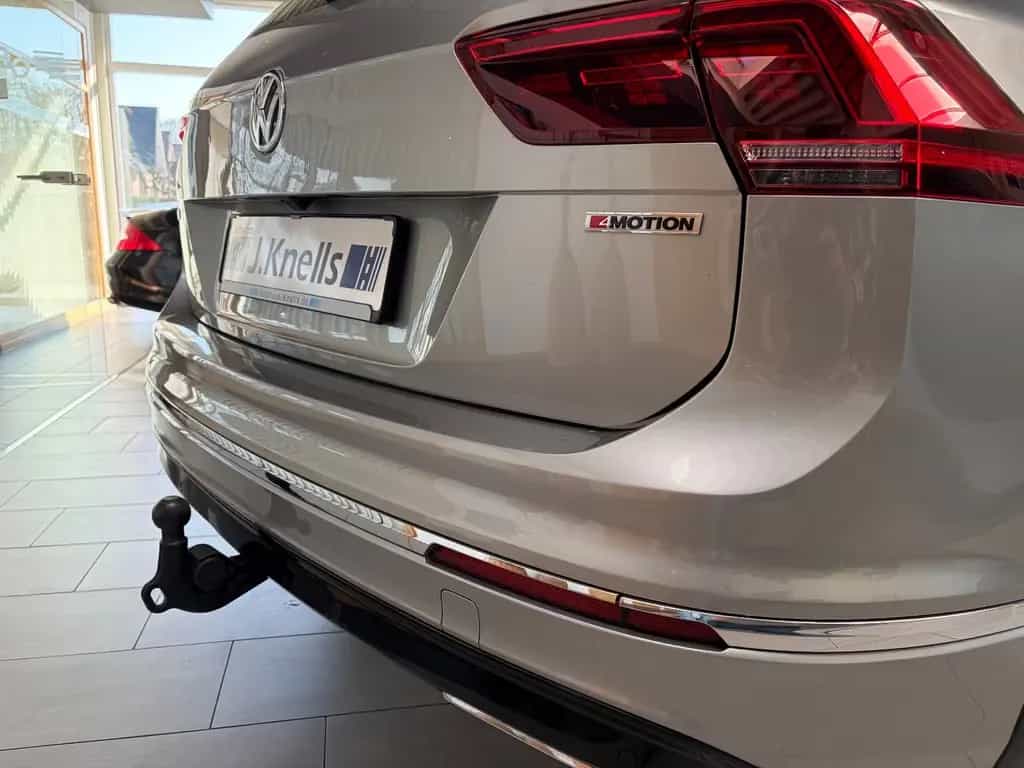 Volkswagen Tiguan R-Line BMT 4Motion/AHK / BLECHSCH. 07/2019-photo-26