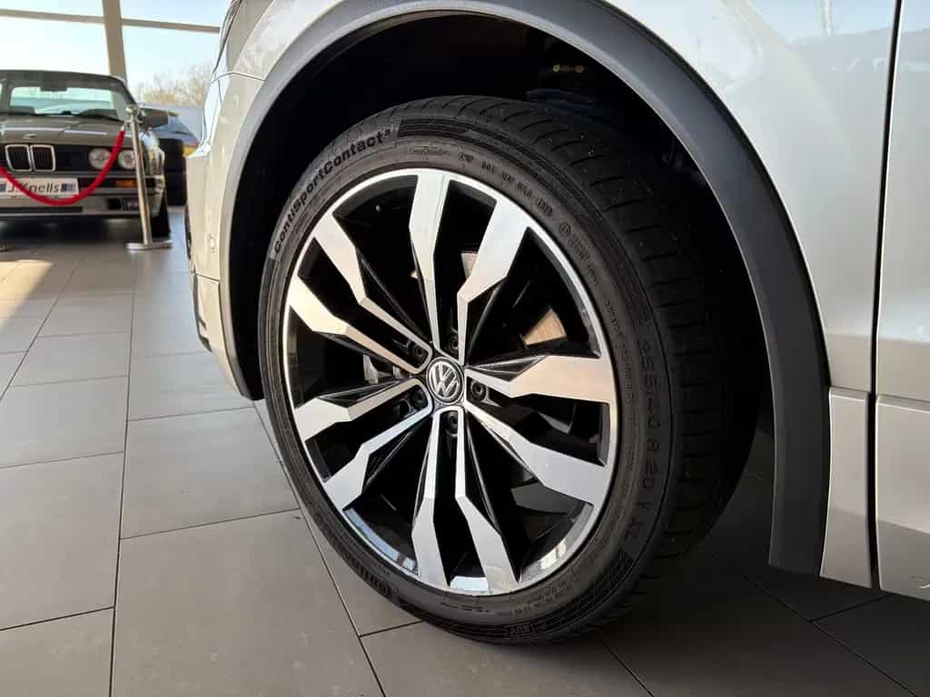 Volkswagen Tiguan R-Line BMT 4Motion/AHK / BLECHSCH. 07/2019-photo-27
