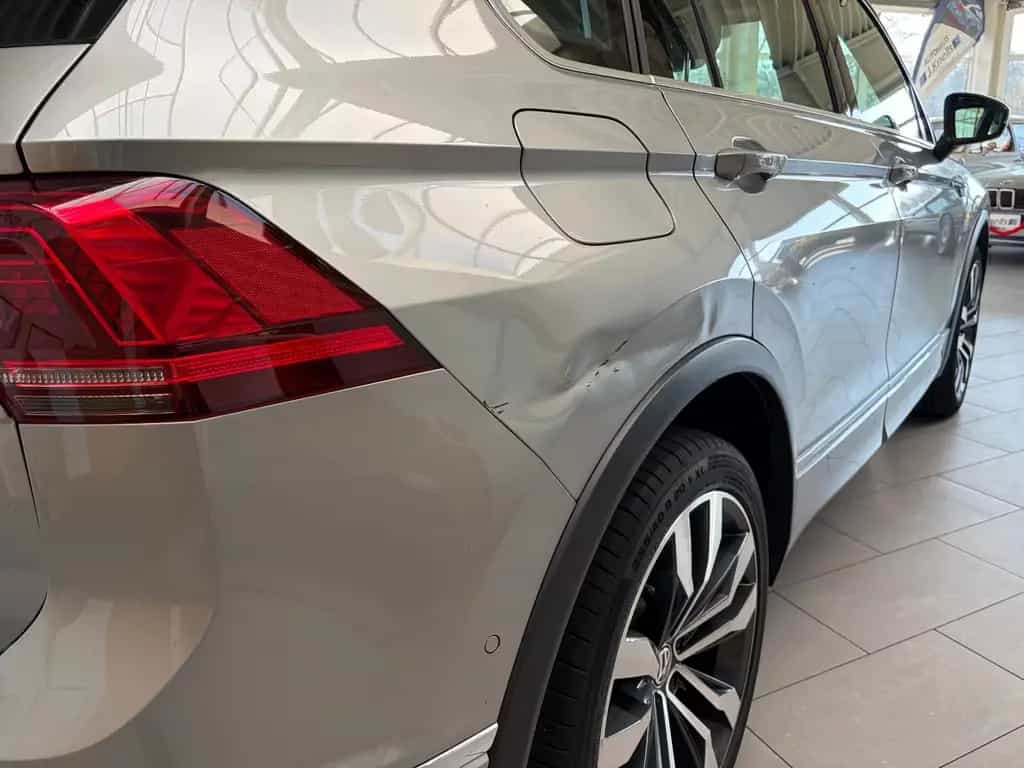 Volkswagen Tiguan R-Line BMT 4Motion/AHK / BLECHSCH. 07/2019-photo-3