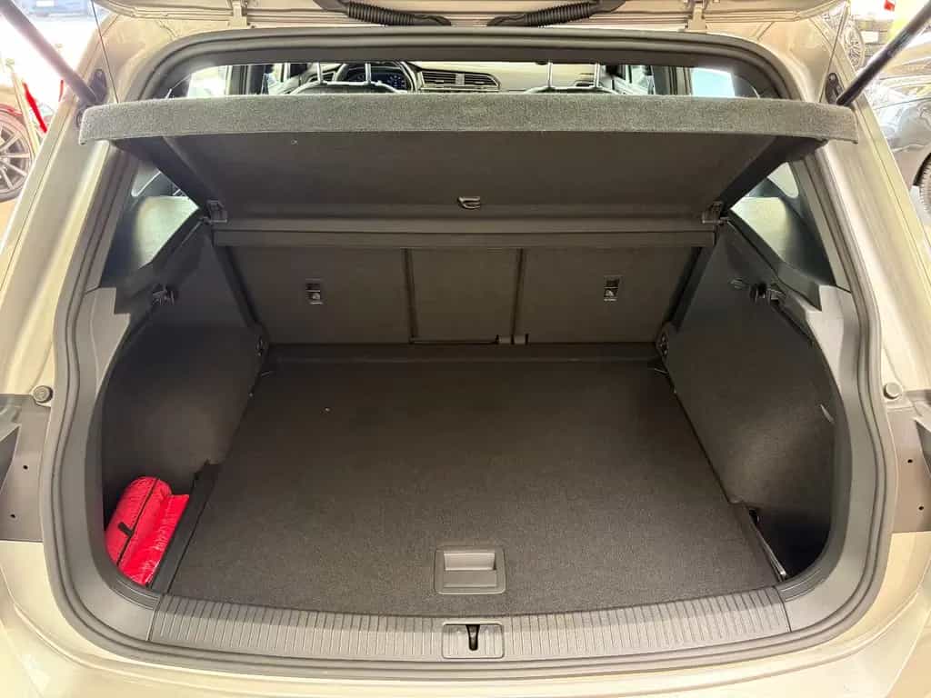 Volkswagen Tiguan R-Line BMT 4Motion/AHK / BLECHSCH. 07/2019-photo-9