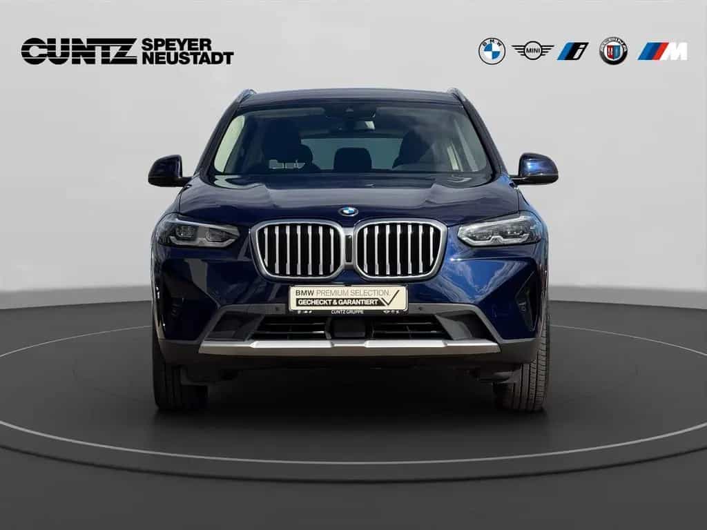 BMW X3 xDrive20d Anhängerkupplung ParkingAssist Sitz 02/2023-photo-1