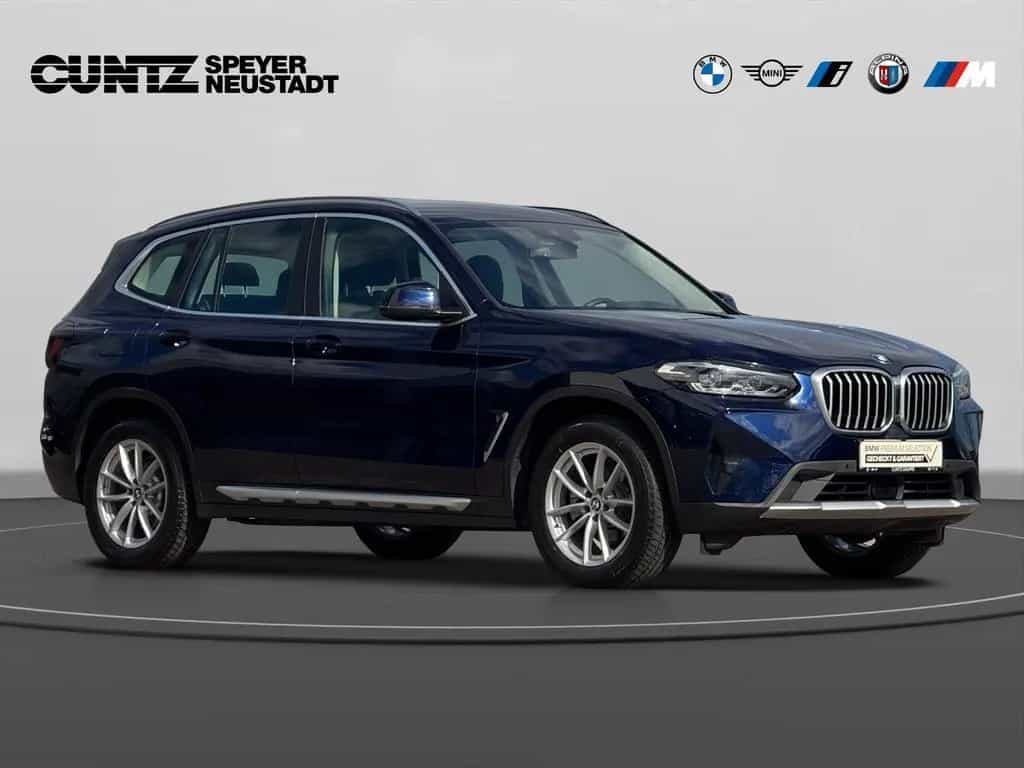 BMW X3 xDrive20d Anhängerkupplung ParkingAssist Sitz 02/2023-photo-2